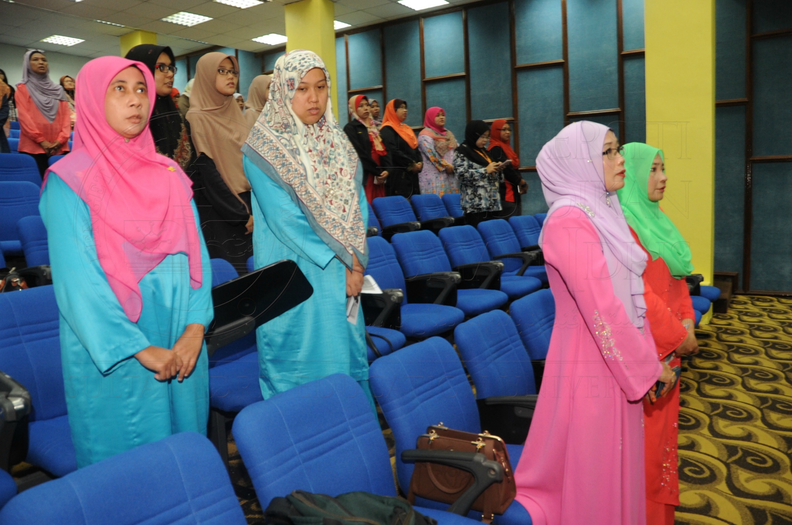 PRO 16 1 MAULIDUR HAS 7340